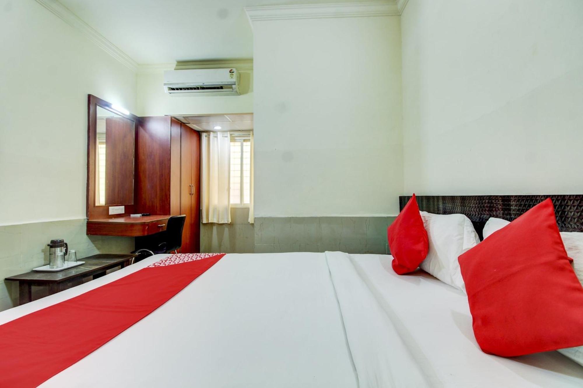 Super Hotel O Nar Comforts Near Ksr Railway Station Bangalore Exteriör bild